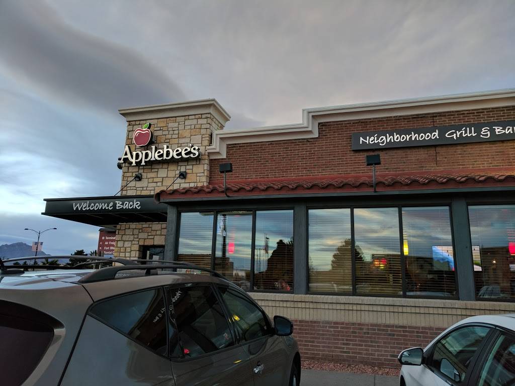 Applebees Grill + Bar | restaurant | 1766 Airway Blvd, El Paso, TX 79925, USA | 9157717630 OR +1 915-771-7630