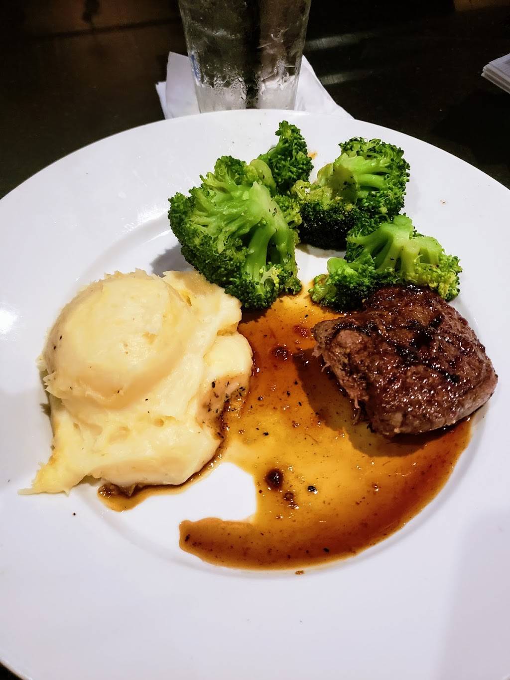 TGI Fridays | restaurant | 9634 Reisterstown Rd, Owings Mills, MD 21117, USA | 4103638116 OR +1 410-363-8116