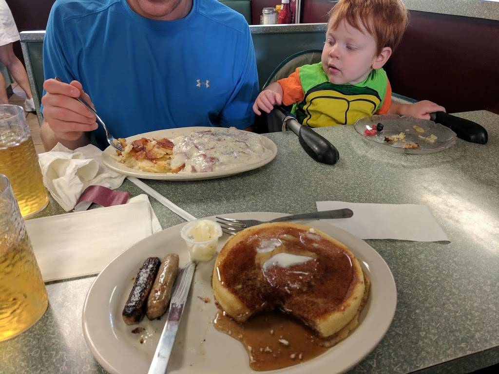 Papertown Dairy Bar & Restaurant | restaurant | 267 N Main St, Spring Grove, PA 17362, USA | 7172251542 OR +1 717-225-1542