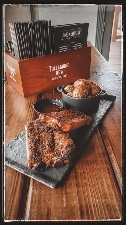 Smokehouse on Sixth | restaurant | 1318 6th Ave N, Nashville, TN 37208, USA | 6159537846 OR +1 615-953-7846