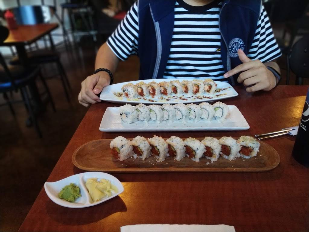 blufin sushi & izakaya | restaurant | 7033 N Cedar Ave, Fresno, CA 93720, USA | 5594124919 OR +1 559-412-4919