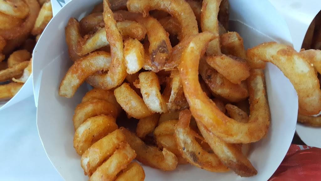 Arbys | restaurant | 3525 Middle Rd, Bettendorf, IA 52722, USA | 5638230115 OR +1 563-823-0115