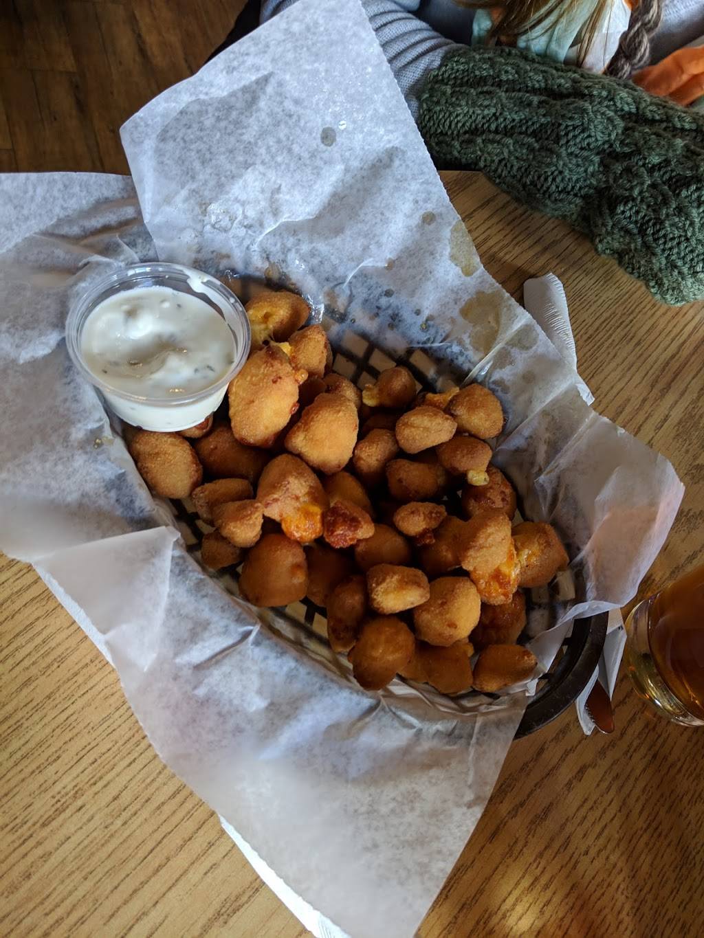 TNT’s Sports Bar & Grill | restaurant | 10562 Main St, Hayward, WI 54843, USA | 7156991594 OR +1 715-699-1594