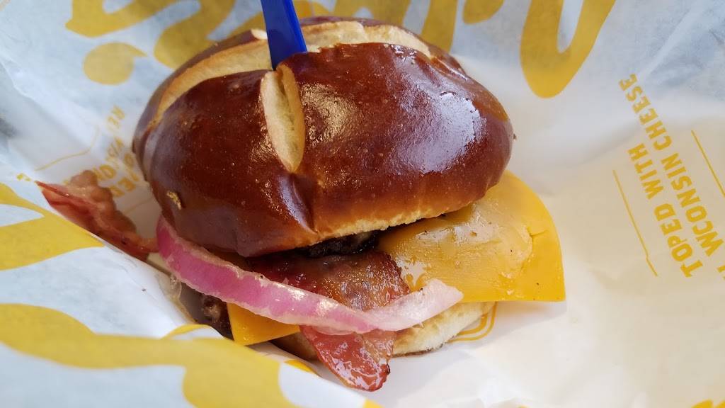 Culvers | restaurant | 1439 Center Rd, Avon, OH 44011, USA | 4406958415 OR +1 440-695-8415