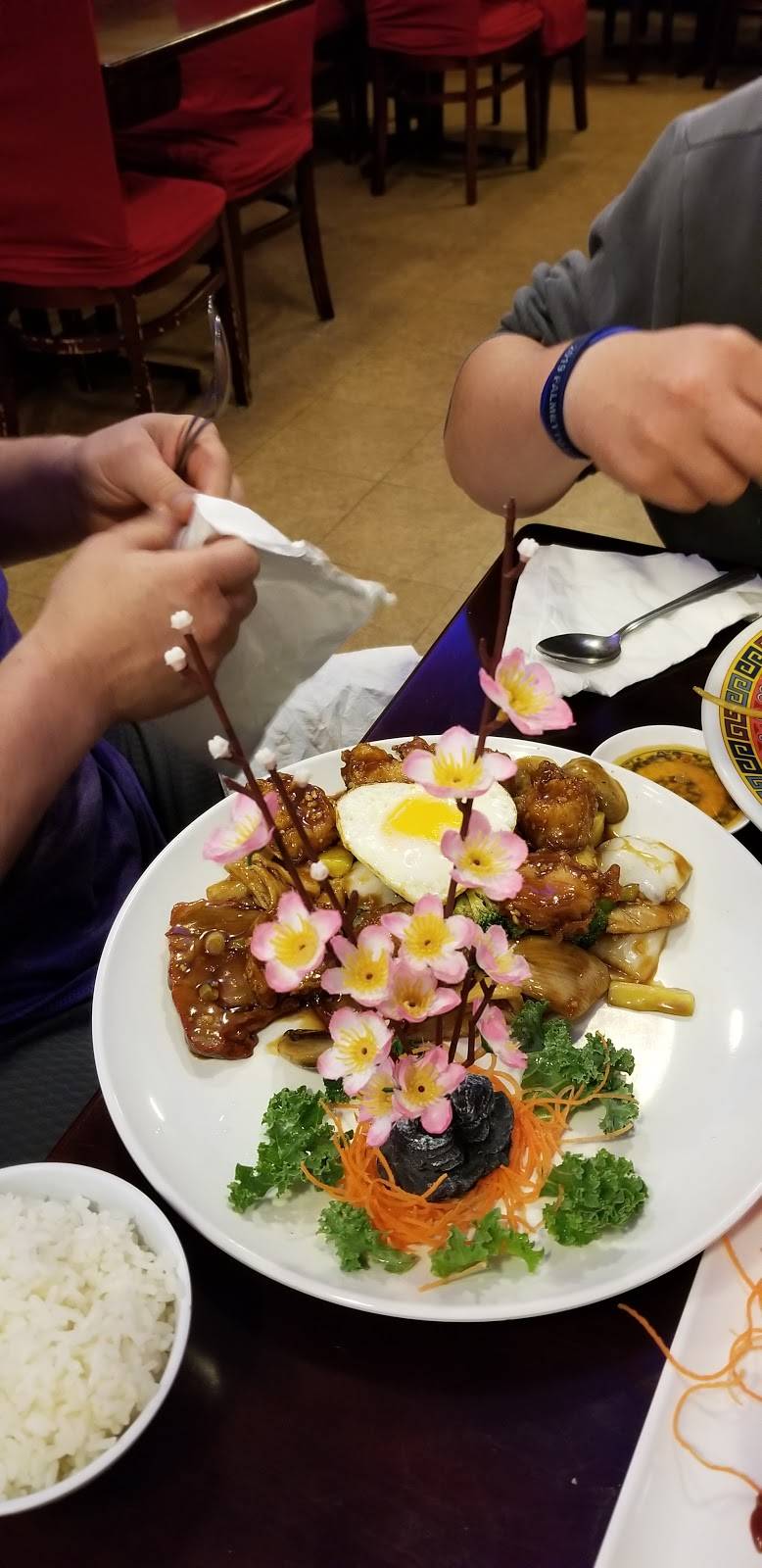 Ali Asian Cuisine | restaurant | Behind CVS Pharmacy, 101 S 27th St, Mt Vernon, IL 62864, USA | 6182462988 OR +1 618-246-2988