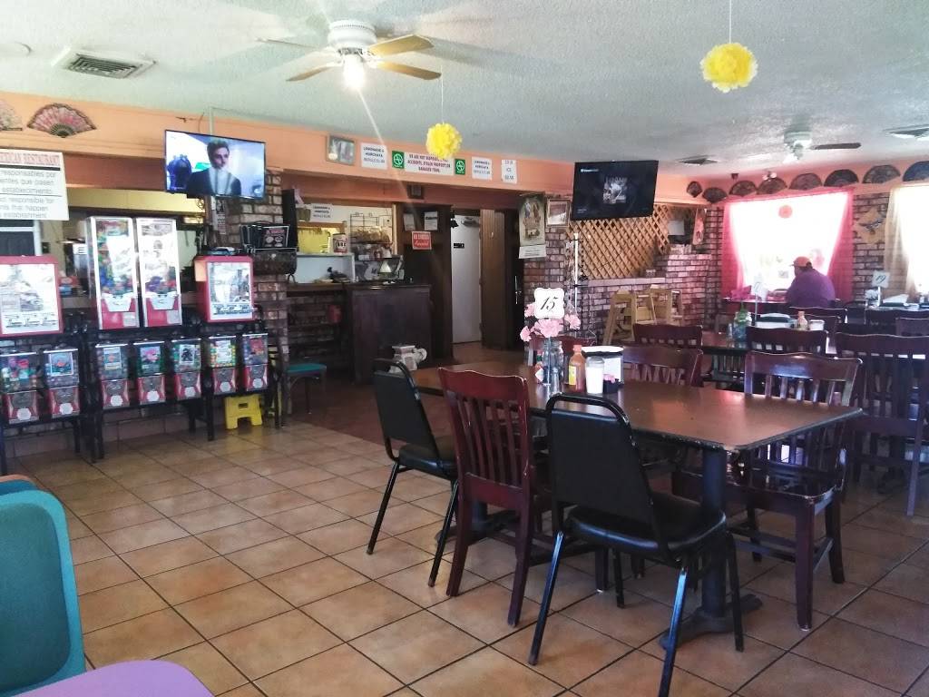 El Rancho Mexican Restaurant | restaurant | 615 2nd St, Pleasanton, TX 78064, USA | 8305693305 OR +1 830-569-3305