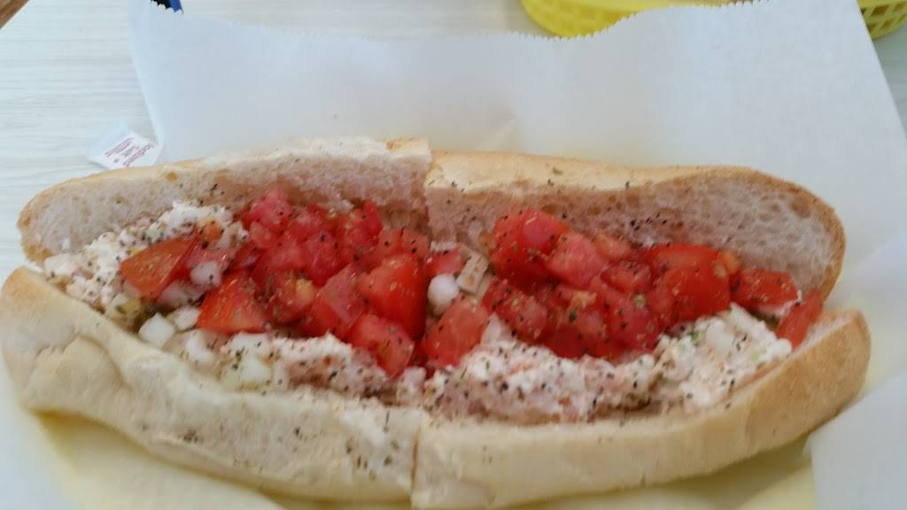 Williams Sub Shop | restaurant | 3801 Tyrone Blvd N, St. Petersburg, FL 33709, USA | 7273479497 OR +1 727-347-9497