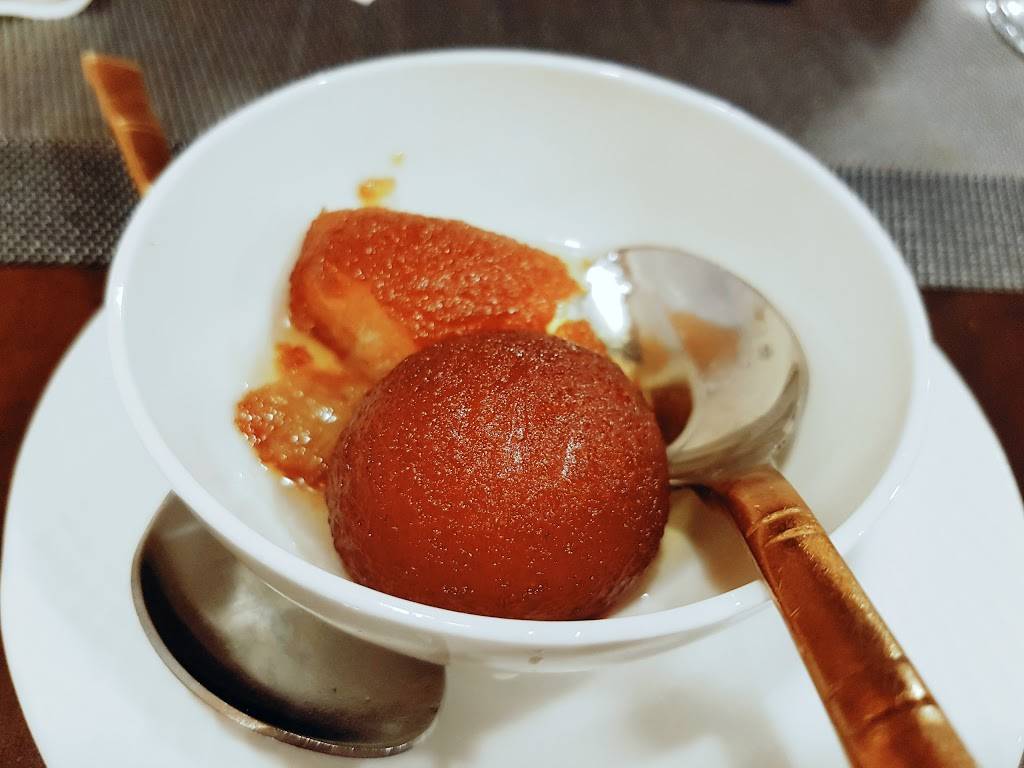 Aahar Authentic Indian Restaurant | restaurant | 1573 Alta Vista Dr, Ottawa, ON K1G 0E9, Canada | 6134226644 OR +1 613-422-6644