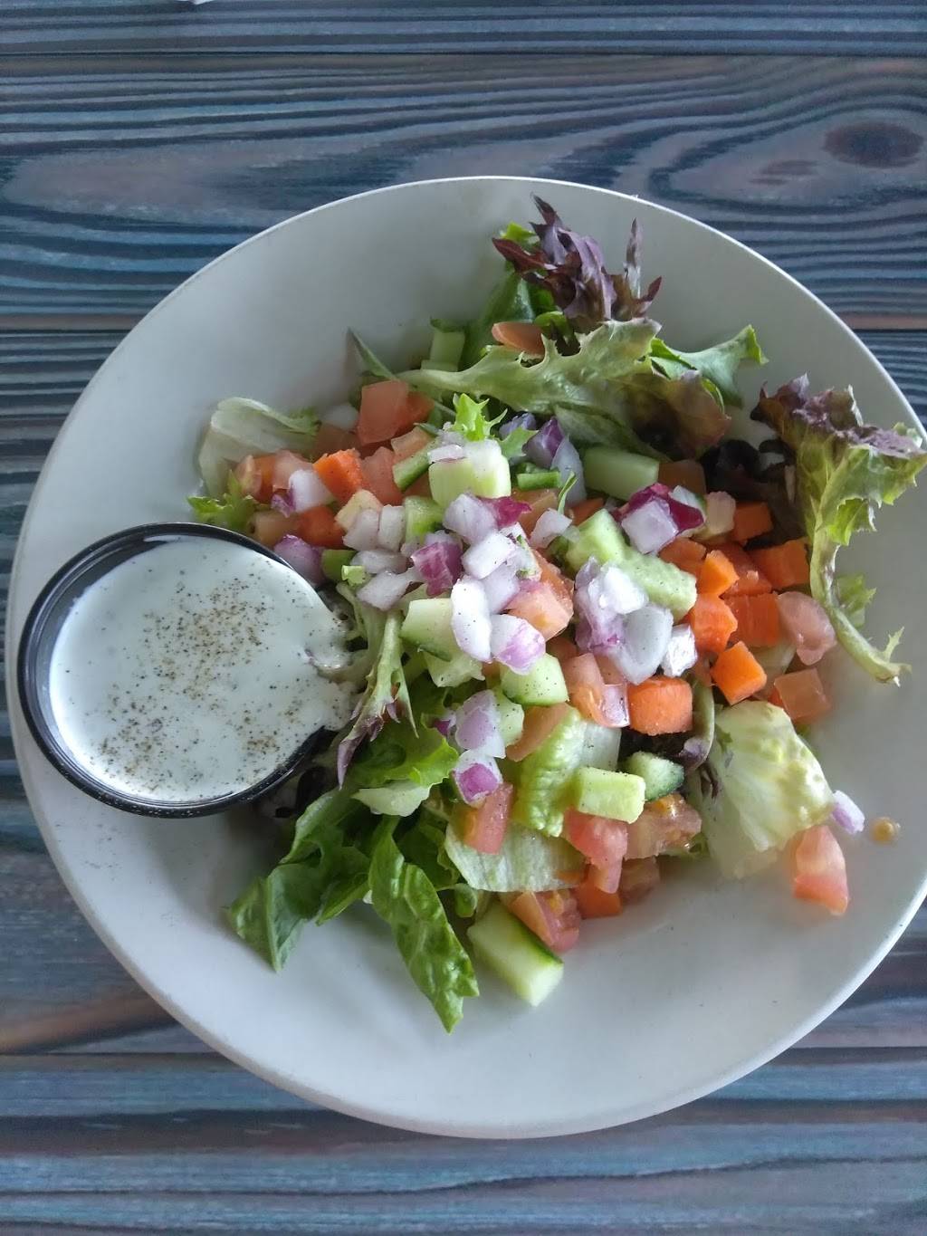 The Beach Tiki Bar & Boil | restaurant | 142 E Walled Lake Dr, Walled Lake, MI 48390, USA | 2486693322 OR +1 248-669-3322