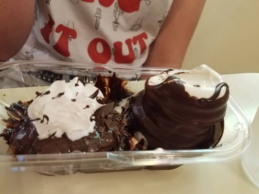 Dairy Queen | restaurant | 510 Broadway St, Gillespie, IL 62033, USA | 2178392215 OR +1 217-839-2215