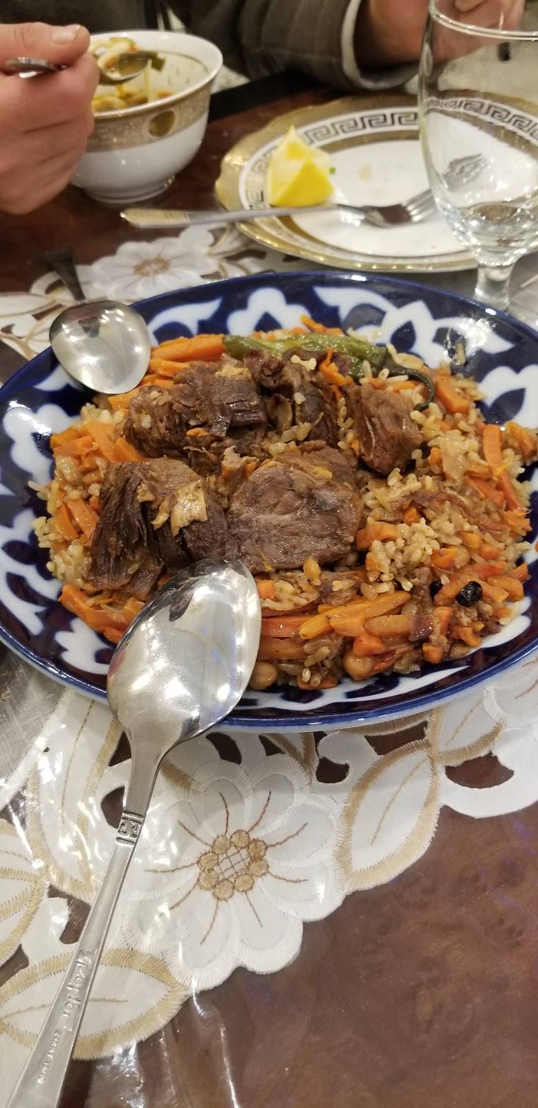 Pita Hot | restaurant | 75-45 Main St, Flushing, NY 11367, USA | 7185446755 OR +1 718-544-6755