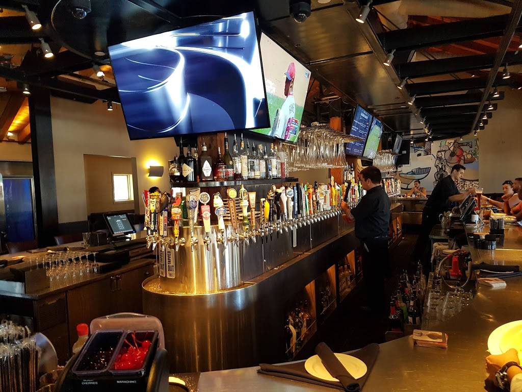 Yard House | restaurant | 401 Shoreline Village Dr, Long Beach, CA 90802, USA | 5626280455 OR +1 562-628-0455