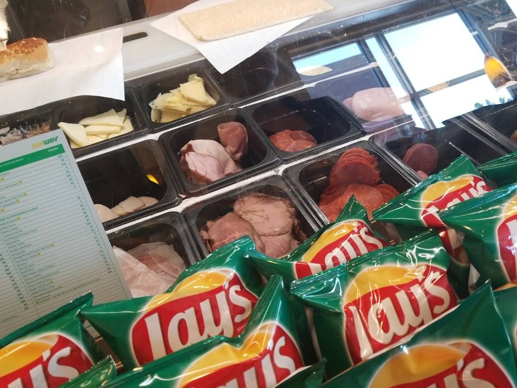 Subway Restaurants | restaurant | 6805 N 19th Ave #125, Phoenix, AZ 85015, USA | 6028410726 OR +1 602-841-0726