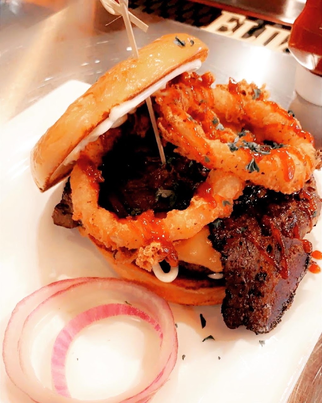 Outlaws Steak & Spirits | restaurant | 13871 Cabela Pkwy, Noblesville, IN 46060, USA | 4632381503 OR +1 463-238-1503