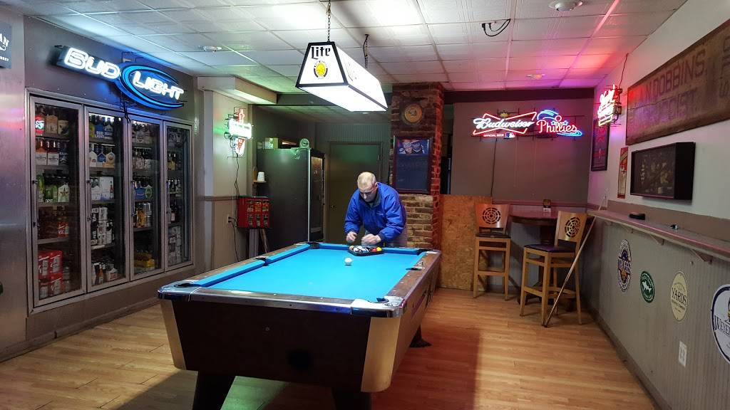 The Corner House Tavern | restaurant | 24509 E Main St, Columbus, NJ 08022, USA | 6092988543 OR +1 609-298-8543