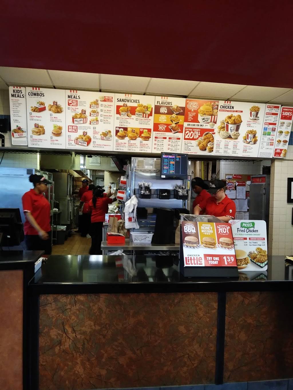 KFC | restaurant | 1705 Memorial Blvd, Springfield, TN 37172, USA | 6153848433 OR +1 615-384-8433