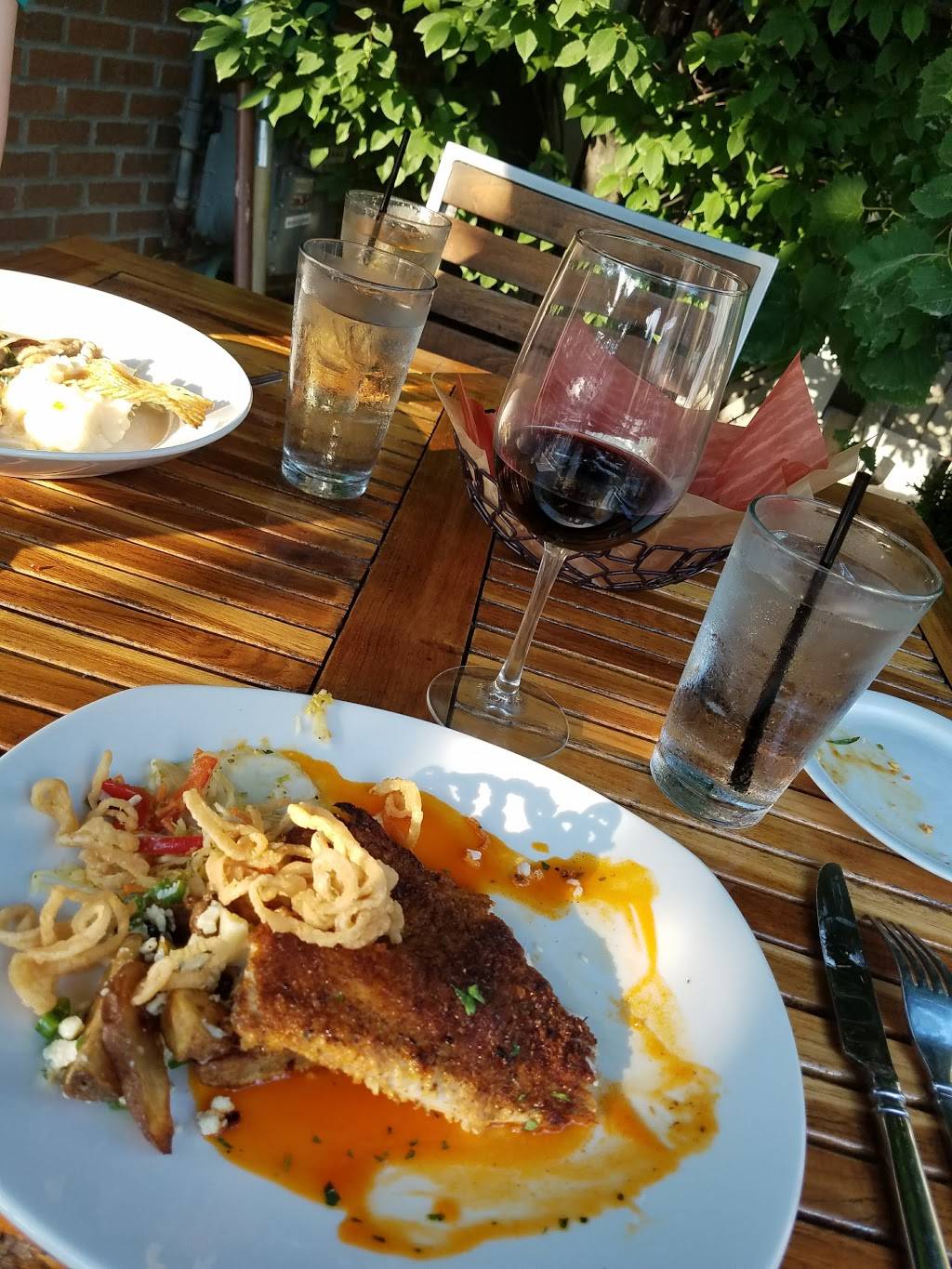 Oscars of Dublin | restaurant | 84 N High St, Dublin, OH 43017, USA | 6147923424 OR +1 614-792-3424