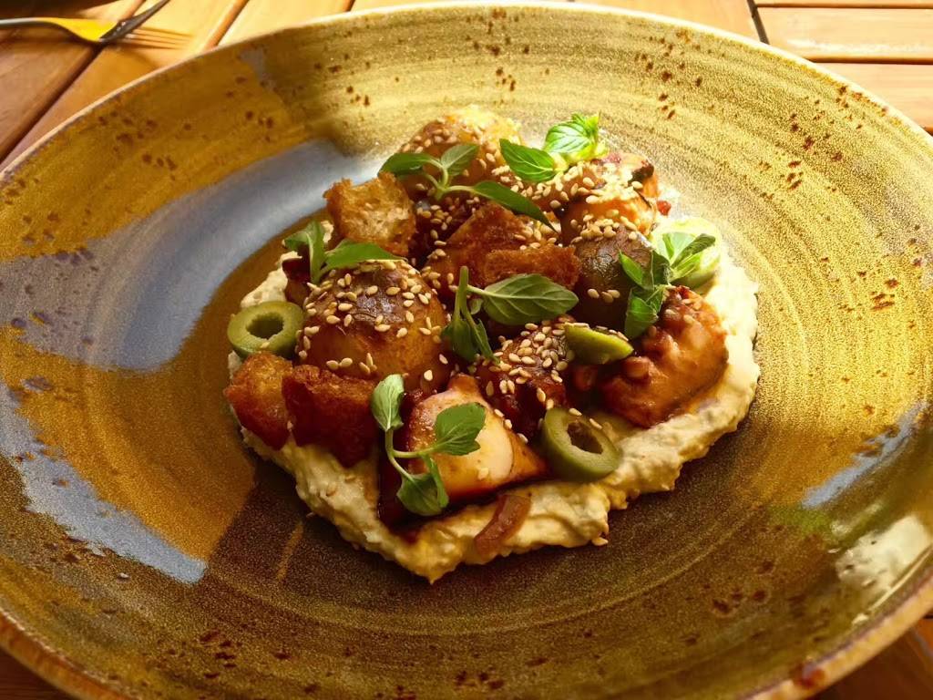 Madera | night club | 2825 Sand Hill Rd, Menlo Park, CA 94025, USA | 6505611540 OR +1 650-561-1540