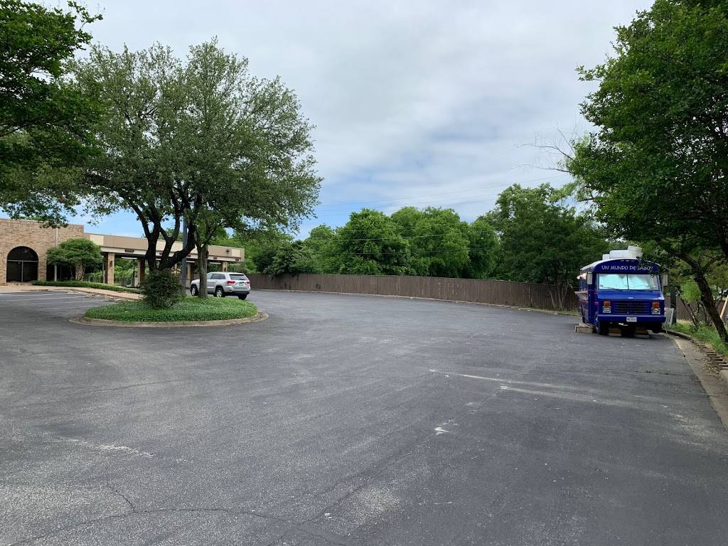 Un Mundo De Sabor | restaurant | 1900 W William Cannon Dr, Austin, TX 78745, USA | 5122898616 OR +1 512-289-8616