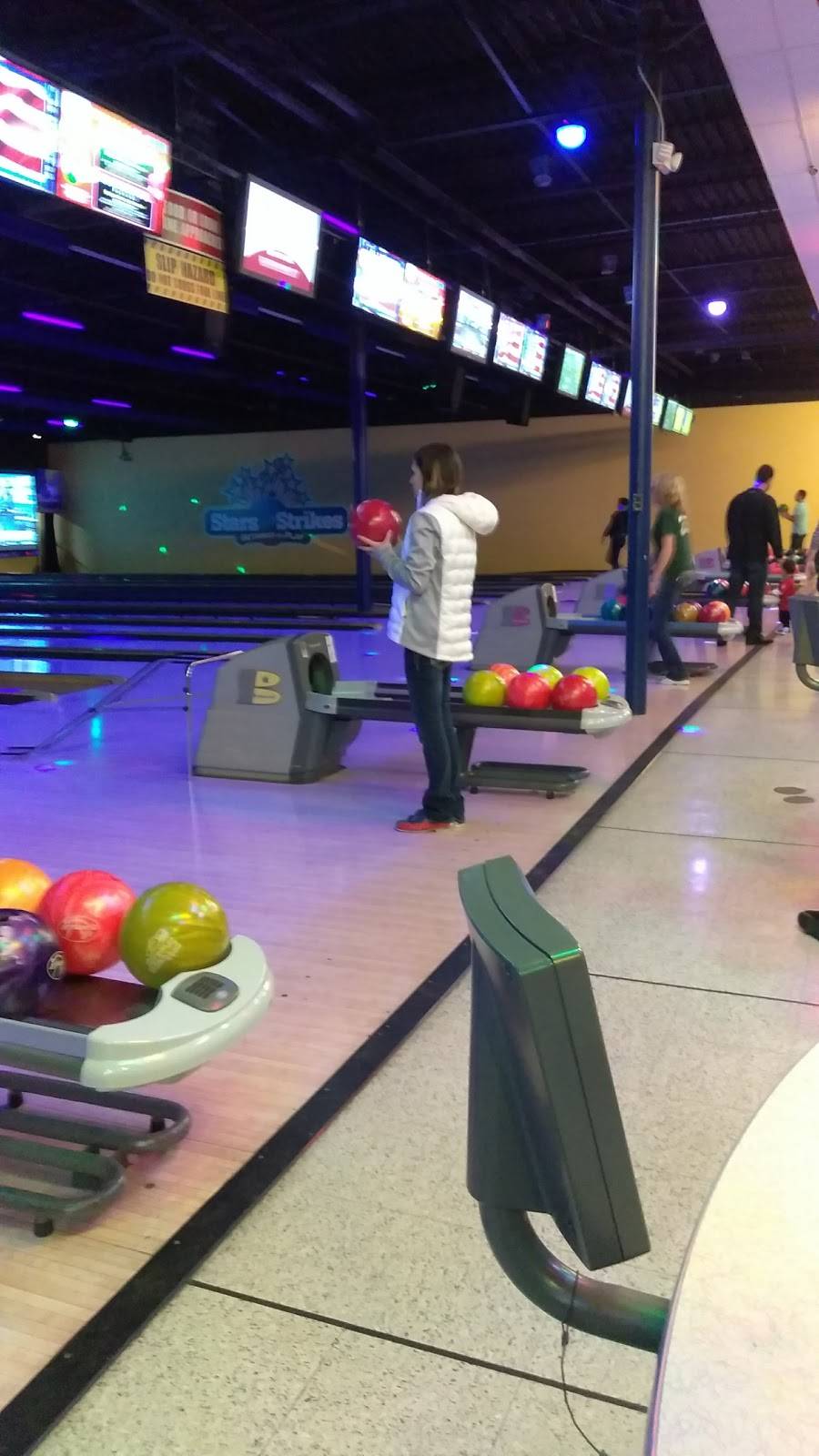 Stars and Strikes Family Entertainment Center | restaurant | 133 Merchants Square, Cumming, GA 30040, USA | 6789655707 OR +1 678-965-5707