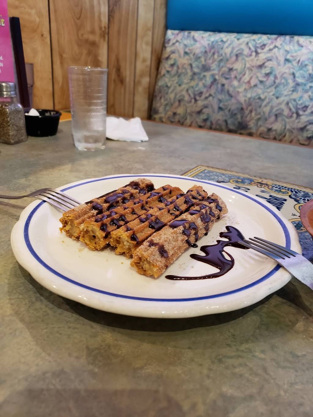 La Bamba Restaurant | restaurant | 4908 SE Powell Blvd, Portland, OR 97206, USA | 5034456341 OR +1 503-445-6341