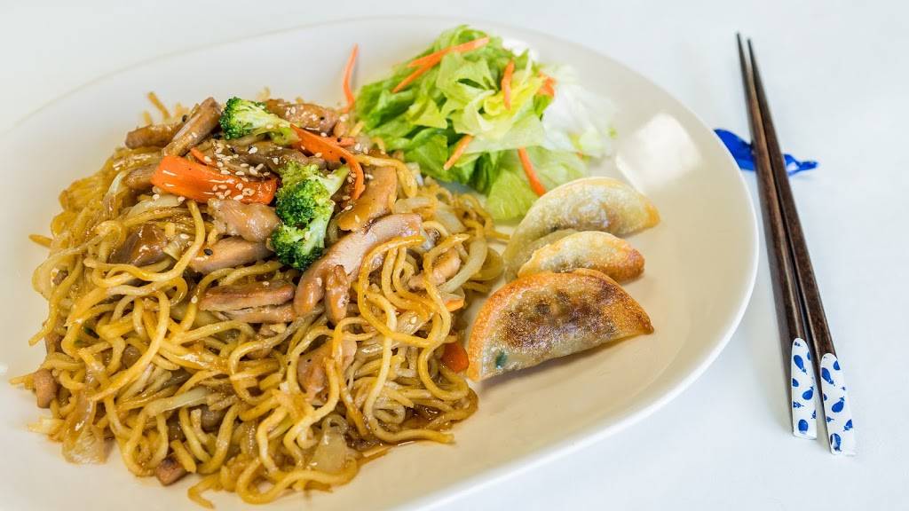 Moms Deli / Grab n Go | restaurant | 1261 N Lakeview Ave # L, Anaheim, CA 92807, USA | 7149705806 OR +1 714-970-5806