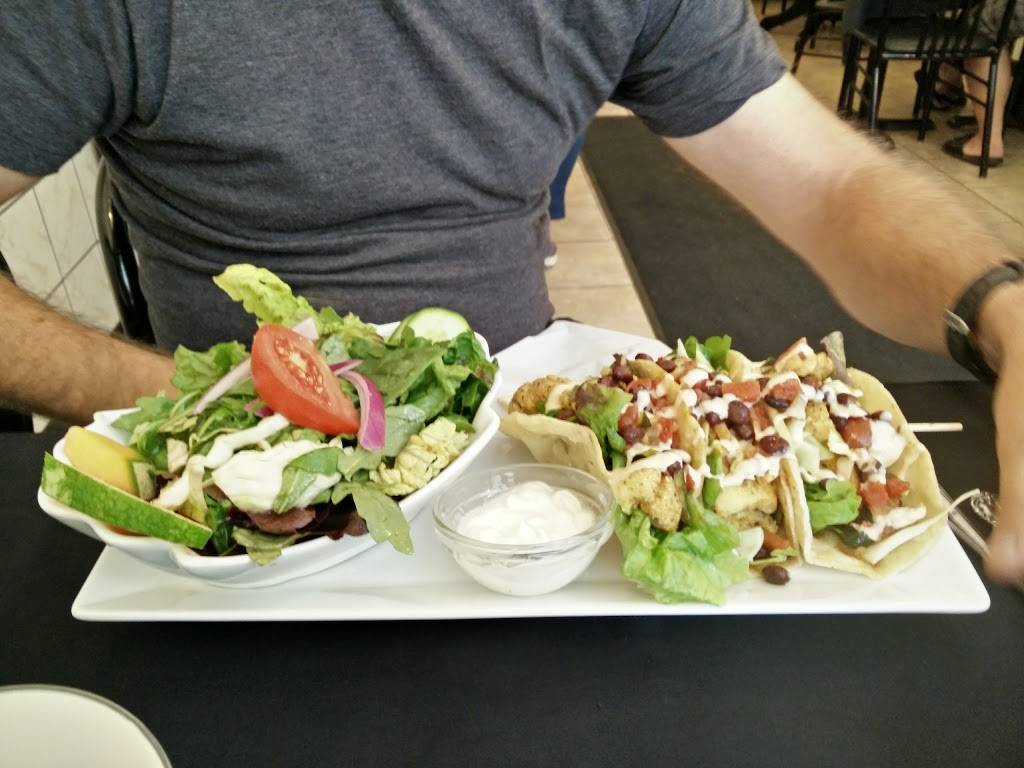 Ferrera | restaurant | 25 Robinson St, Simcoe, ON N3Y 3P2, Canada | 2264403111 OR +1 226-440-3111