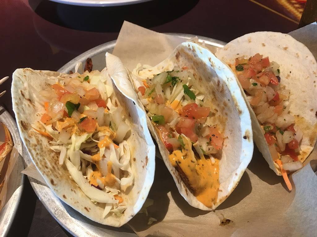 Hooters | restaurant | 941 E Highway 131, Jeffersonville, IN 47130, USA | 8122849464 OR +1 812-284-9464