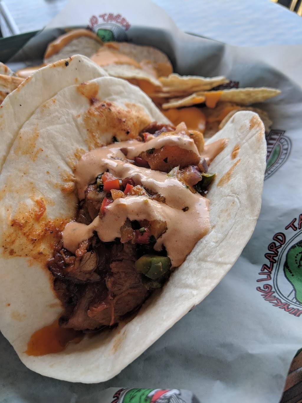 Winking Lizard Tavern | restaurant | 14018 Detroit Ave, Lakewood, OH 44107, USA | 2162266693 OR +1 216-226-6693