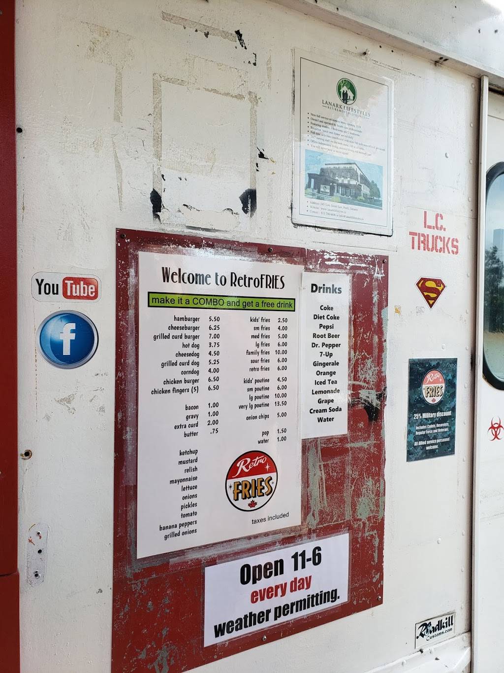 RetroFRIES | restaurant | 240 Gore St E, Perth, ON K7H 3C7, Canada | 6134532633 OR +1 613-453-2633