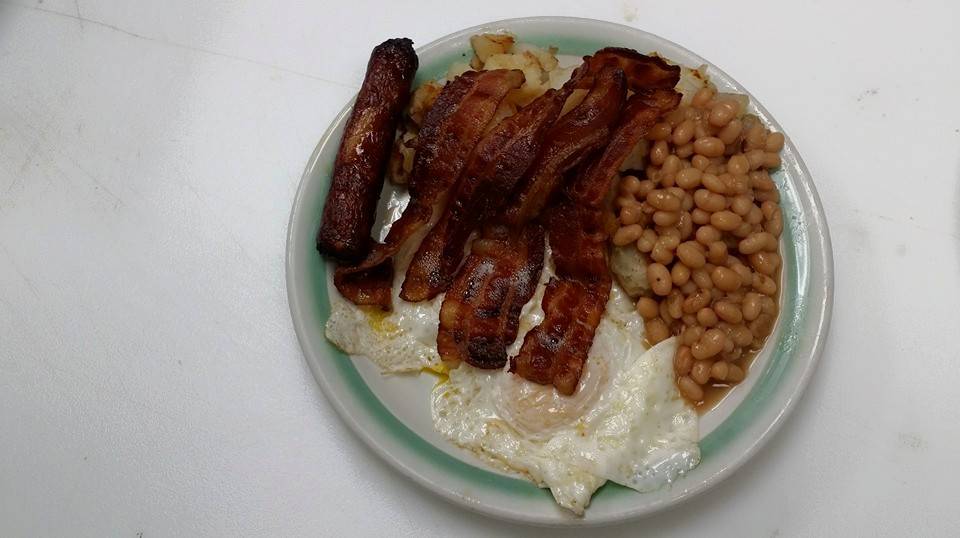 Monas Cafe and Restaurant | restaurant | 1325 Humber Pl, Ottawa, ON K1B 5K9, Canada | 6132478030 OR +1 613-247-8030