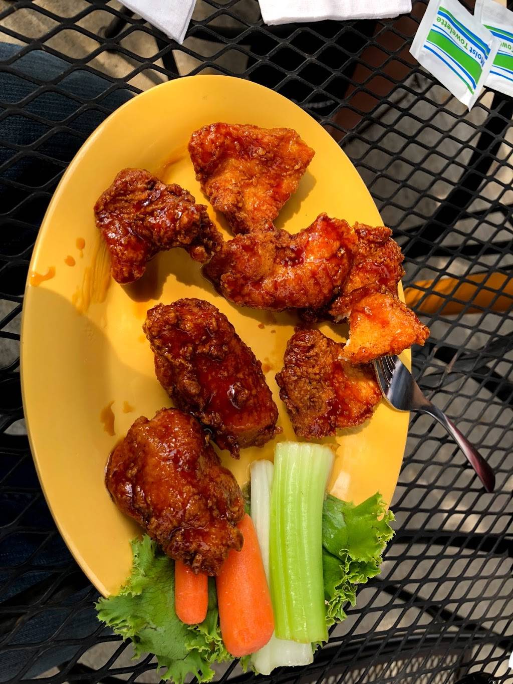 Average Joes Tap House | restaurant | 9890 Brewster Ln, Powell, OH 43065, USA | 6143367765 OR +1 614-336-7765