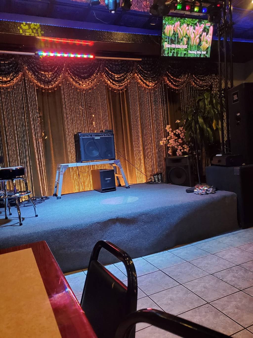 PHO 21 NOODLES & GRILLS | restaurant | 3465 W Walnut St #221, Garland, TX 75042, USA | 4696618399 OR +1 469-661-8399