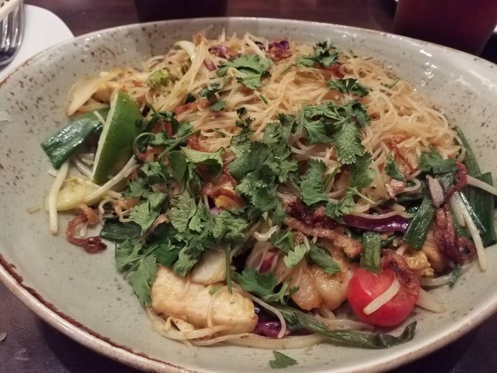 P.F. Changs | meal takeaway | 10081 Gulf Center Drive Gulf Coast, Town Center, Fort Myers, FL 33913, USA | 2395909197 OR +1 239-590-9197