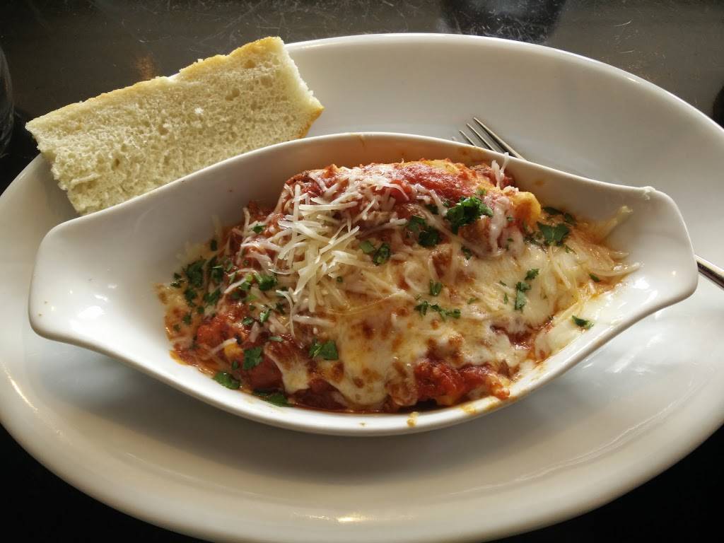 Tuscanos Pizzeria & Bistro | restaurant | 1579 Oxford St E, London, ON N5V 1W5, Canada | 5194523737 OR +1 519-452-3737