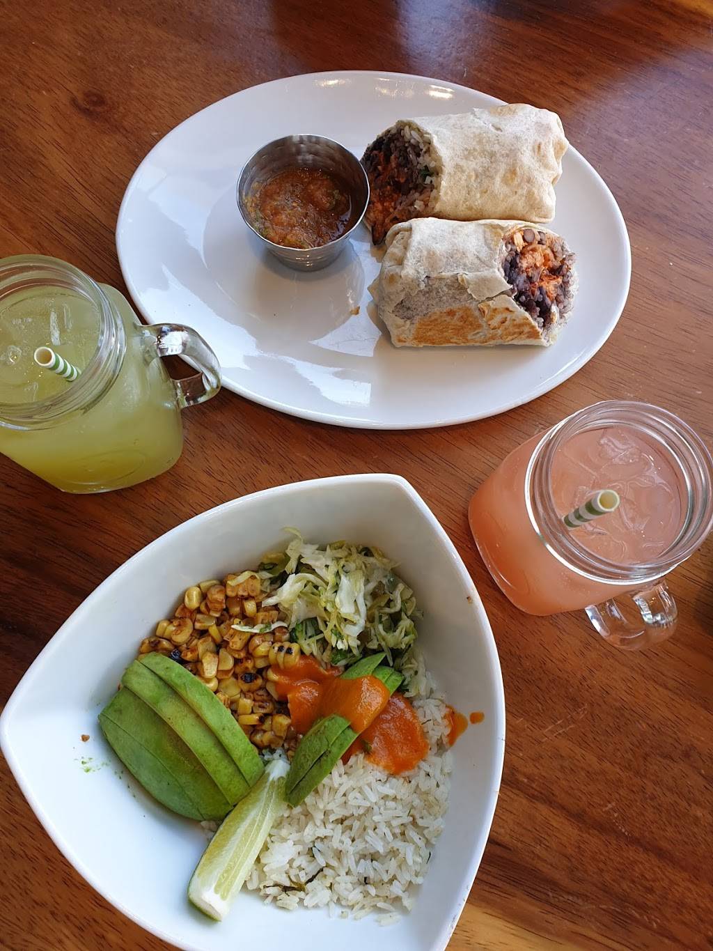 Tocaya Organica - Hollywood | restaurant | 6550 Sunset Blvd, Los Angeles, CA 90028, USA | 3234725802 OR +1 323-472-5802