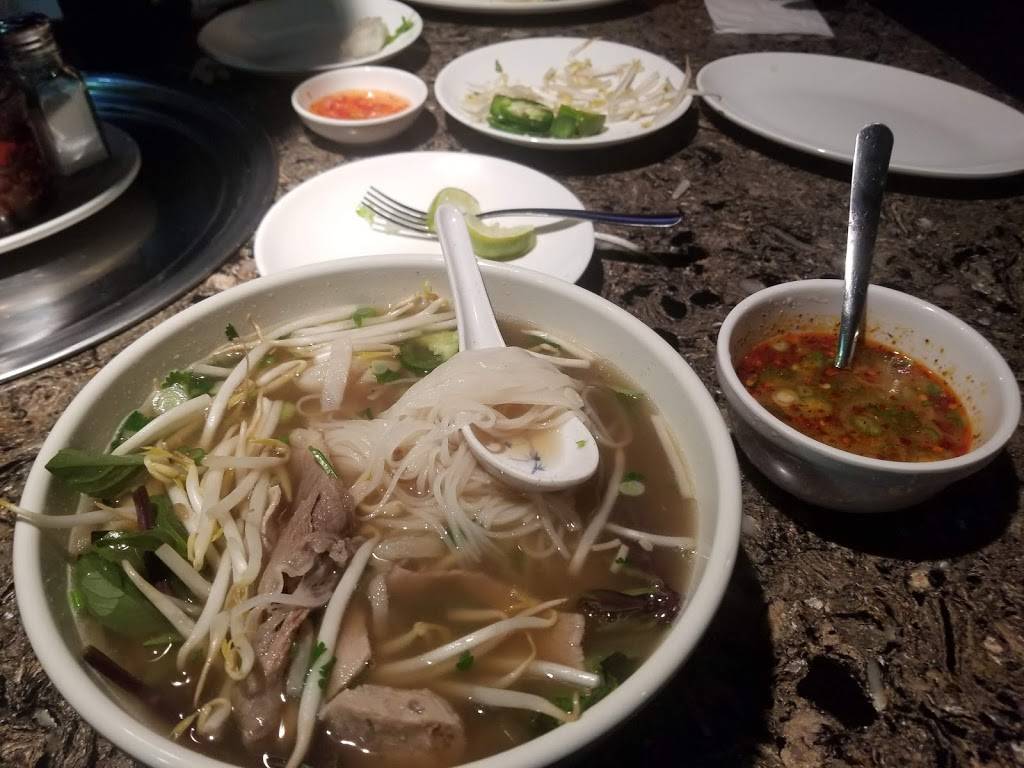 Asian BBQ & Pho Restaurant | restaurant | 3710 S Mooney Blvd, Visalia, CA 93277, USA | 5597136052 OR +1 559-713-6052