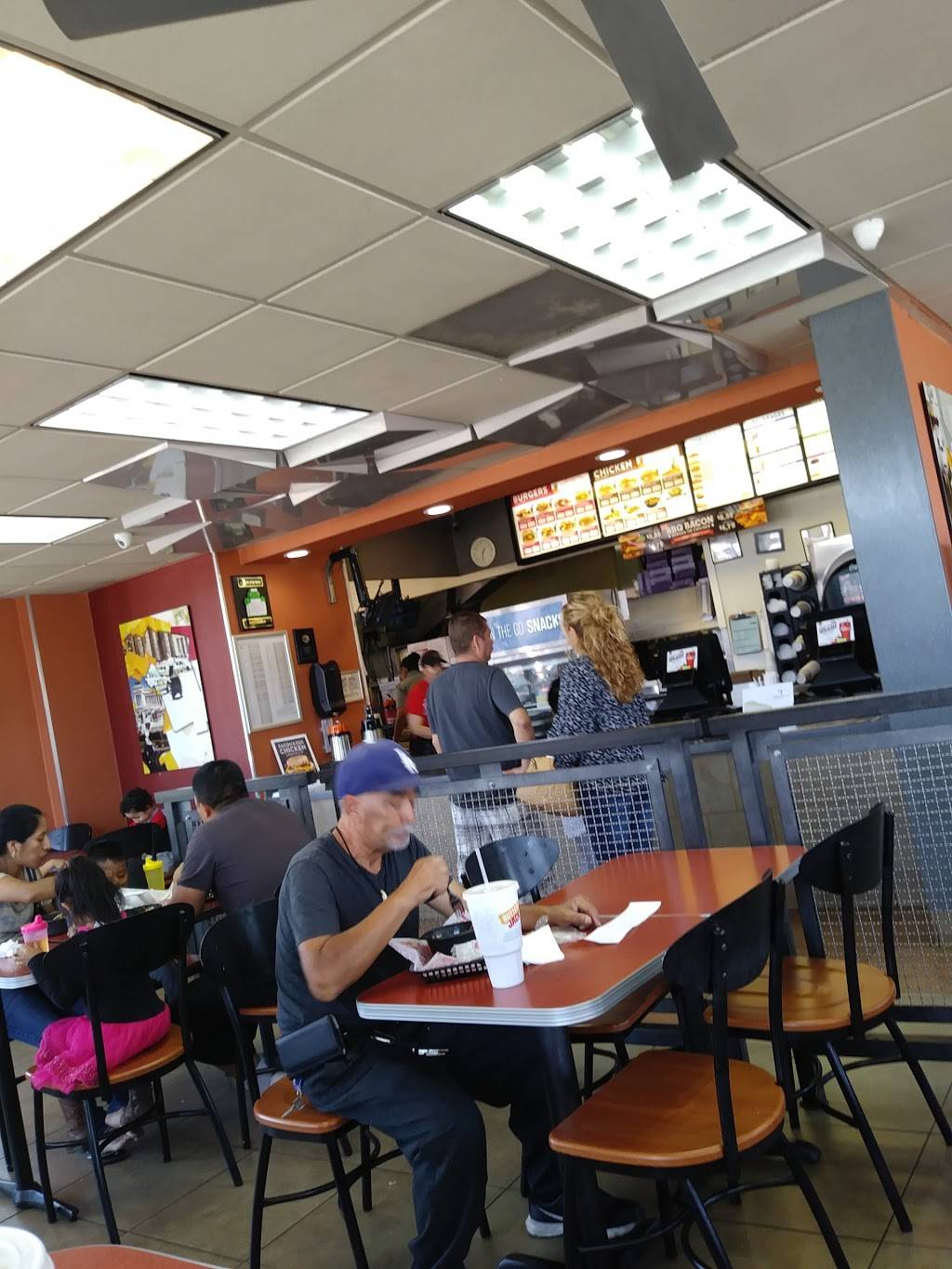 Jack in the Box | restaurant | 5075 W Whittier Blvd, Los Angeles, CA 90022, USA | 3232662449 OR +1 323-266-2449