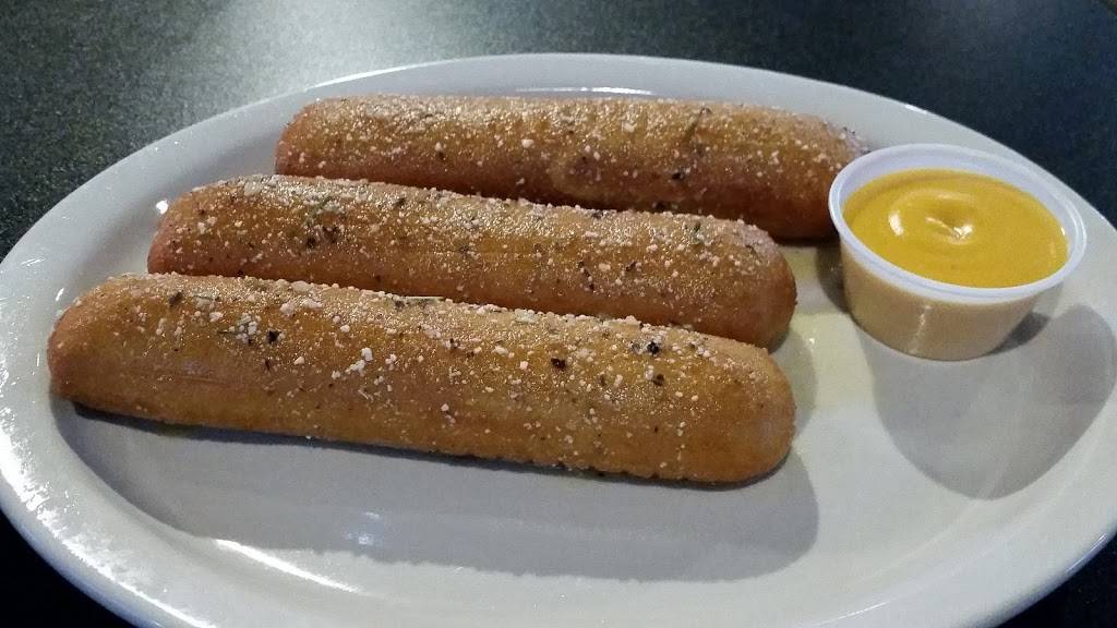 HotBox Pizza | meal delivery | 5220 E Southport Rd, Indianapolis, IN 46237, USA | 3176613398 OR +1 317-661-3398