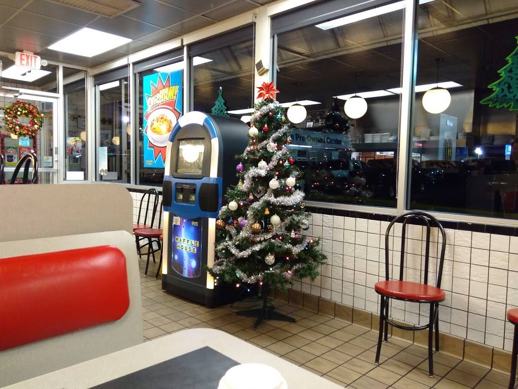 Waffle House | meal takeaway | 3009 Alcoa Hwy, Alcoa, TN 37701, USA | 8659839984 OR +1 865-983-9984