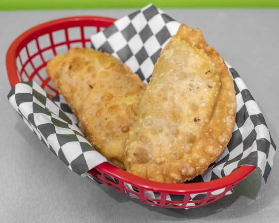 Luxury Bites | restaurant | 7553 NE 2nd Ave, Miami, FL 33138, USA | 7866309897 OR +1 786-630-9897