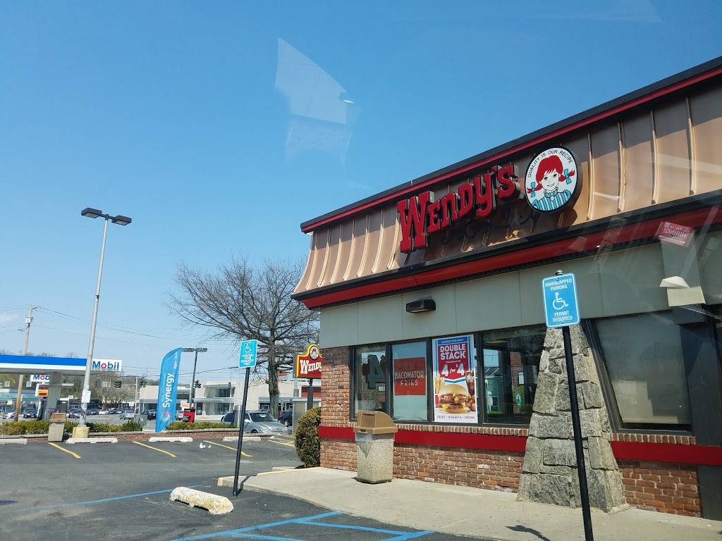Wendys | restaurant | 18 Glen Cove Rd, Greenvale, NY 11548, USA | 5166218636 OR +1 516-621-8636