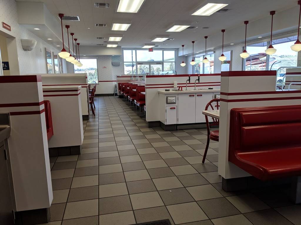 In-N-Out Burger | restaurant | 30655 Gateway Pl, Ladera Ranch, CA 92694, USA | 8007861000 OR +1 800-786-1000