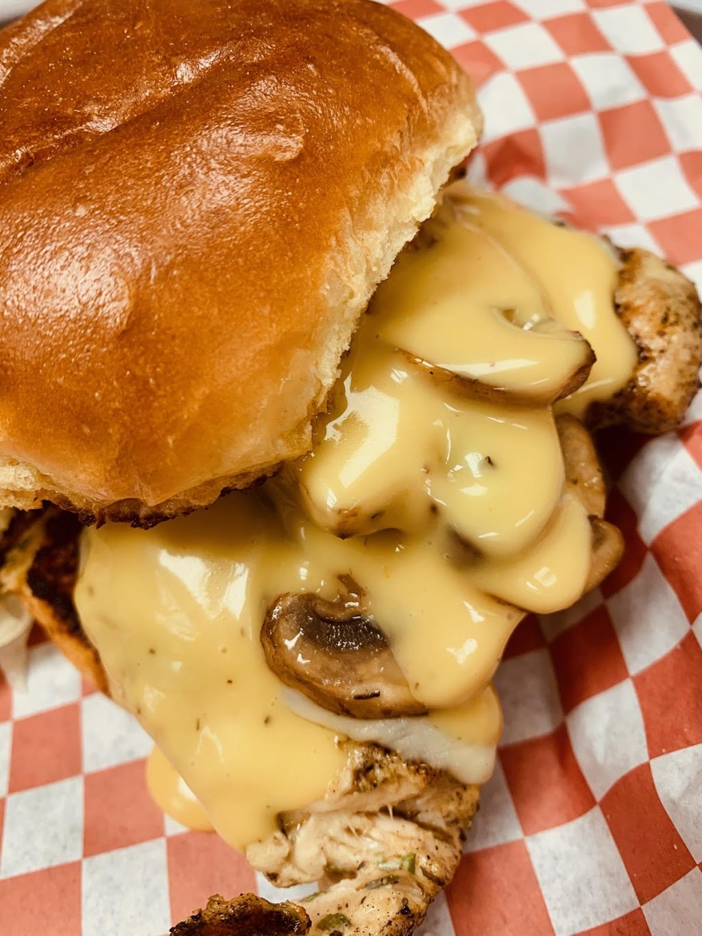 Kriegers Grill | restaurant | 5546 Chestnut St, St Charles, MO 63304, USA | 6362330273 OR +1 636-233-0273