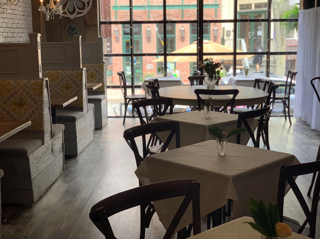 Frances | restaurant | 733 Copeland St, Pittsburgh, PA 15232, USA | 4127096068 OR +1 412-709-6068