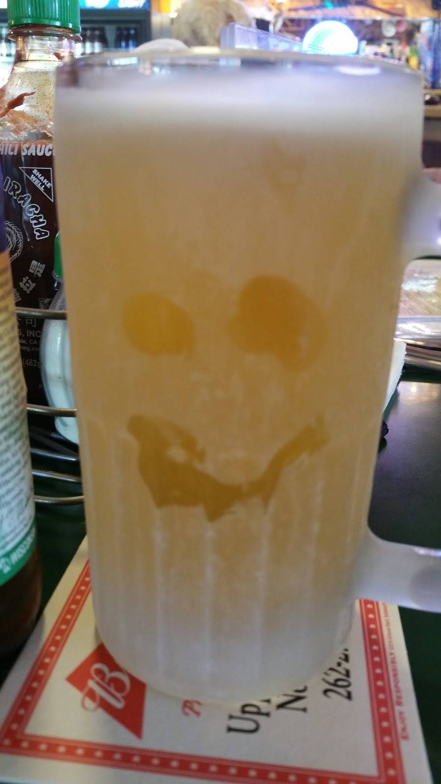 Upper Crust Pizzeria | restaurant | N1070 Co Rd H, Lake Geneva, WI 53147, USA | 2622792233 OR +1 262-279-2233