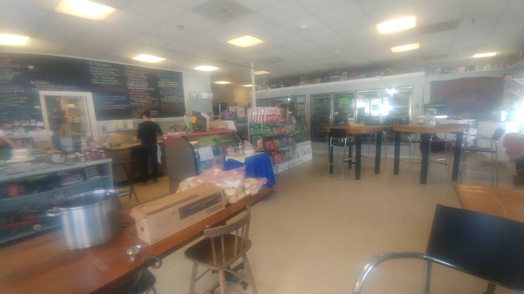 A Fork In The Road | restaurant | 6 Union St, Hanson, MA 02341, USA | 7812934300 OR +1 781-293-4300