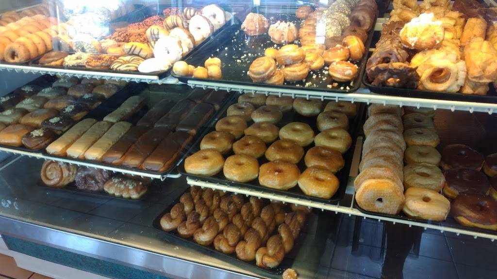 Original Ferrells Donuts | cafe | 1761 17th Ave, Santa Cruz, CA 95062, USA | 8314620444 OR +1 831-462-0444