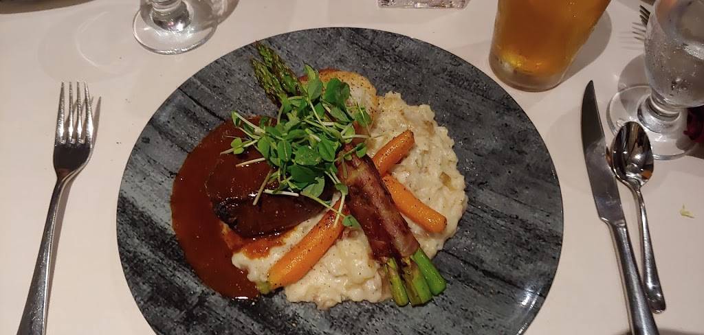 Idlewyld Inn Restaurant | restaurant | 36 Grand Ave, London, ON N6C 1K8, Canada | 5194325554 OR +1 519-432-5554