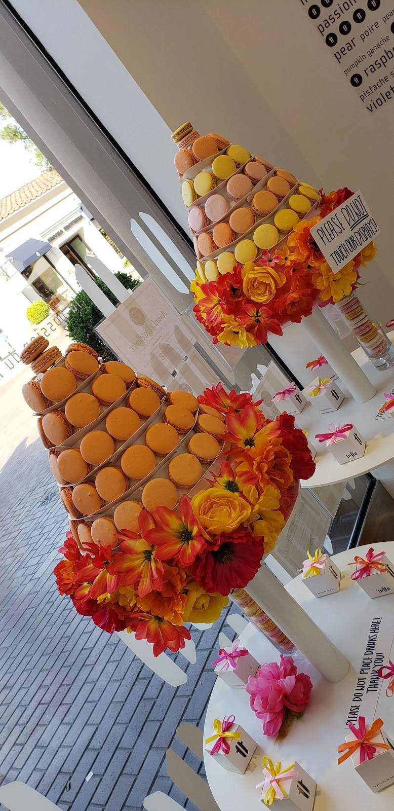 Lette Macarons - Fashion Island | bakery | 1131 Newport Center Dr, Newport Beach, CA 92660, USA | 9497068299 OR +1 949-706-8299